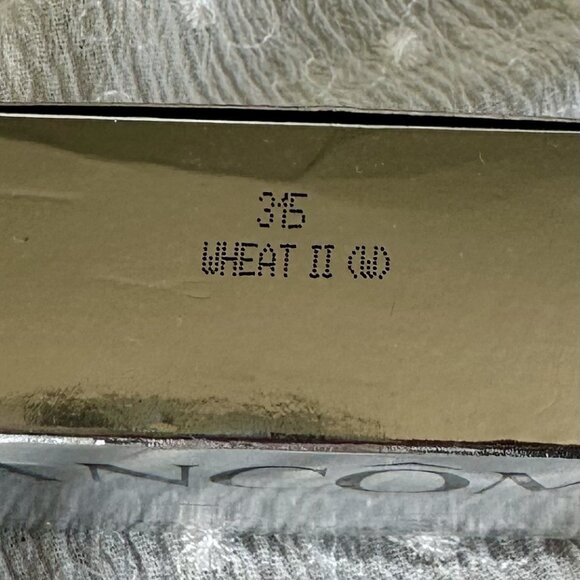 Lancome Dual Finish Powder Foundation Wheat II (W) - Picture 2 of 2